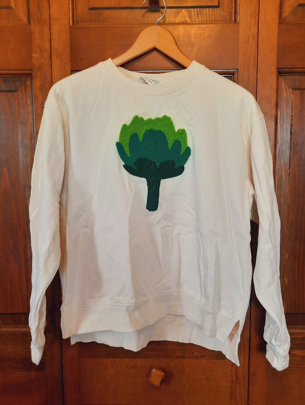 Compania Fantastica 3D Tufted Artichoke Cream Crewneck Sweatshirt Size Medium